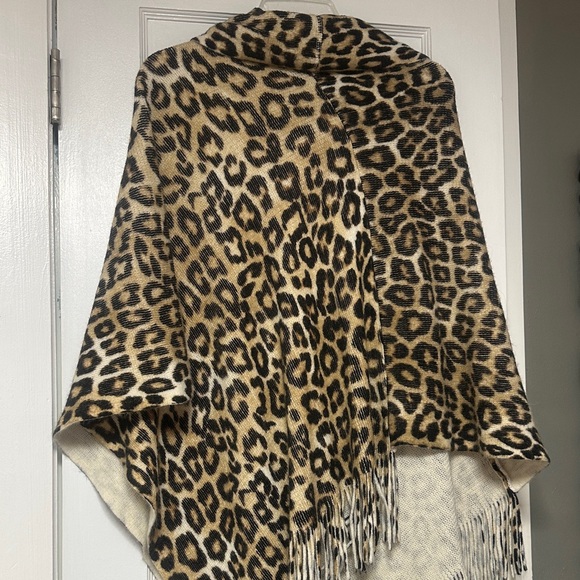 Chico's Animal Print Knit Poncho - Picture 8 of 8
